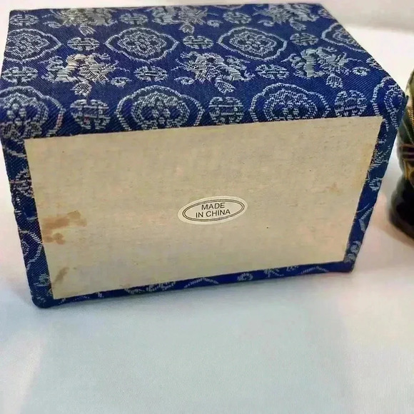 Golden Treasures‎ Cloisonne Egg Hand Crafted Copper Floral Birds Stand Box - Picture 6 of 9